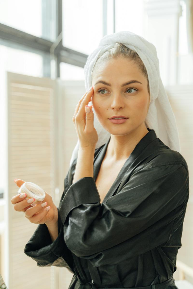 Face cream-75d8390463be41348091f39ff44c6163.jpg Face cream